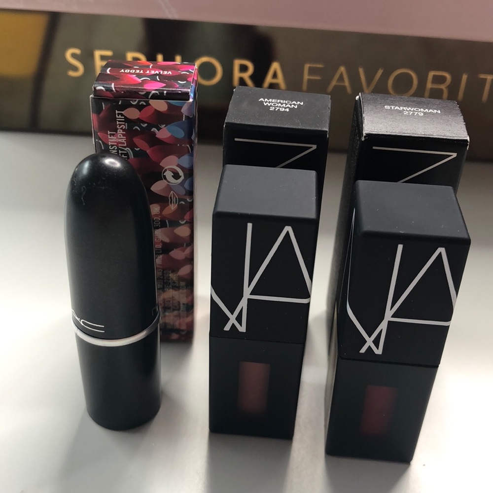 Deluxe new lipsticks